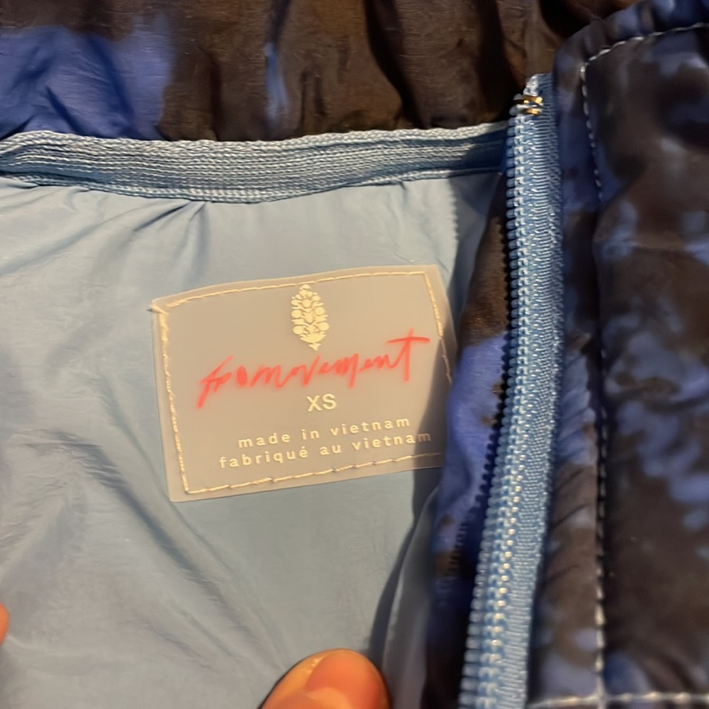 Free People movement mountain primaloft jacket XS - Picture 3 of 4